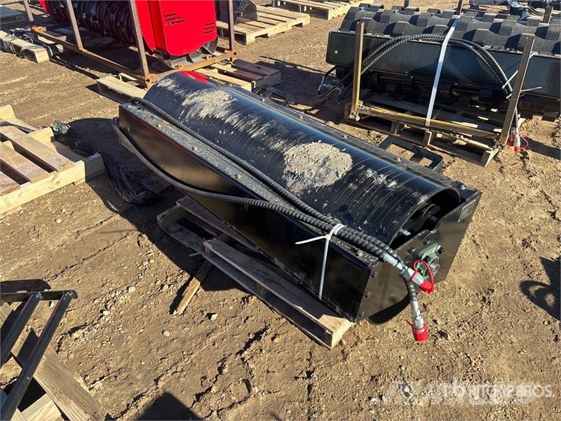 GIYI GY-VR59 59 in Skid Steer Vibratory Roller (Un Rollers