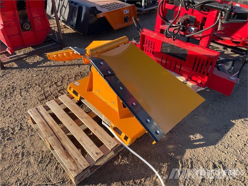 GIYI GY-VSB74 74 in V-Shaped Skid Steer Snow Blade Sneskovle og -plove