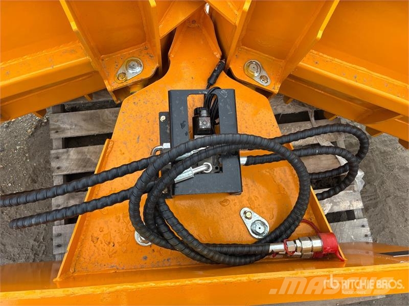 GIYI GY-VSB74 74 in V-Shaped Skid Steer Snow Blade Kar küreme biçaklari