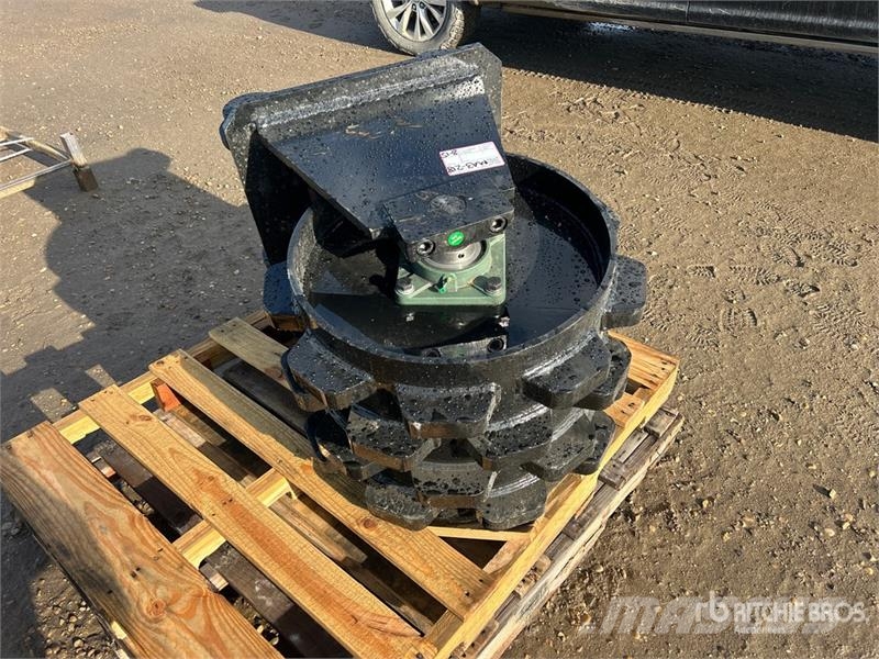 GIYI GY-W320 18 in Excavator Compaction Wheel (Unu Drugi deli