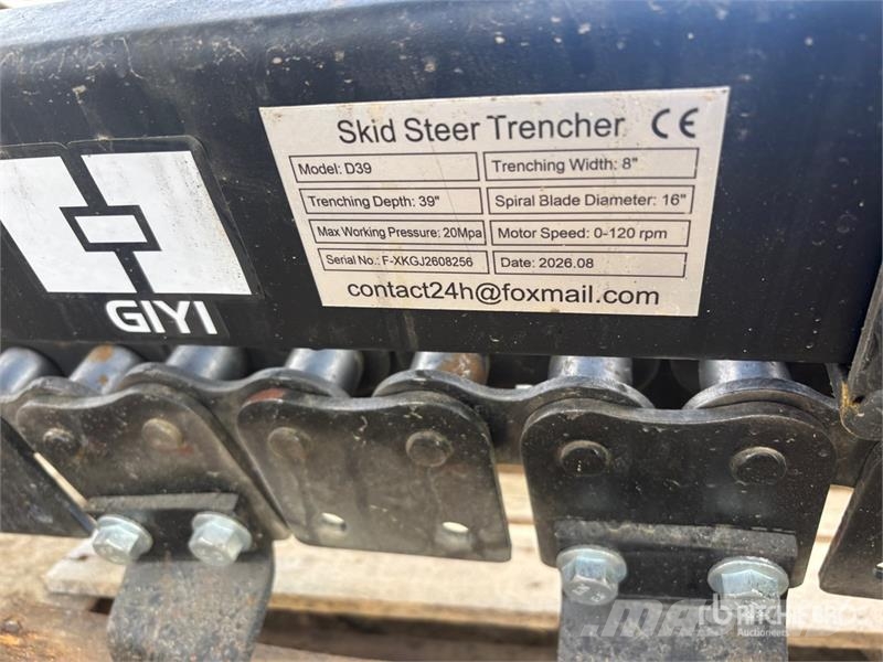 GIYI GY-X39 39 in Mini Skid Steer Trencher (Unused Valetadeiras