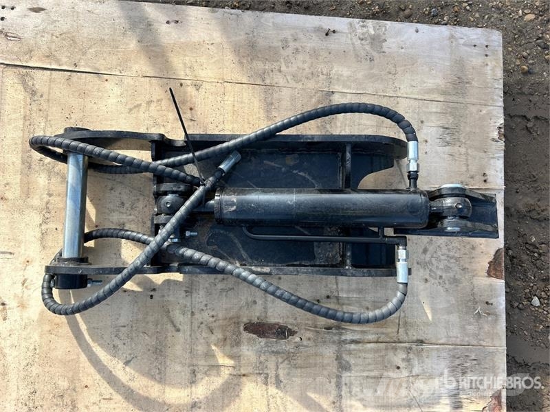 GIYI GY-XJ3T 28 in Cat 3T Hydraulic Excavator Thum Schaufeln