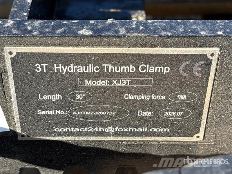 GIYI GY-XJ3T 30 in 3T Hydraulic Excavator Thumb (U Kanalak