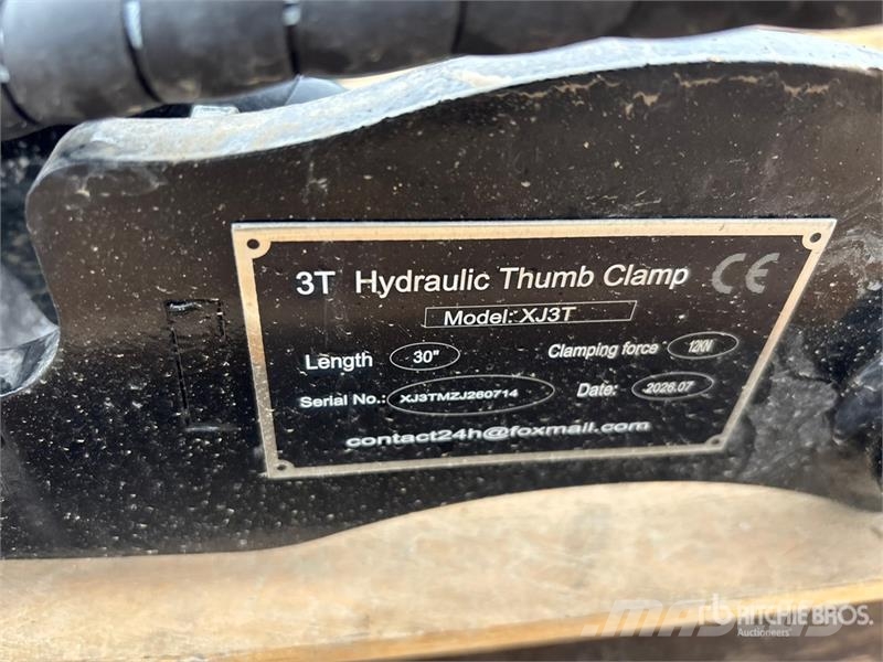 GIYI GY-XJ3T 30 in Hydraulic Excavator Thumb (Unus Buckets