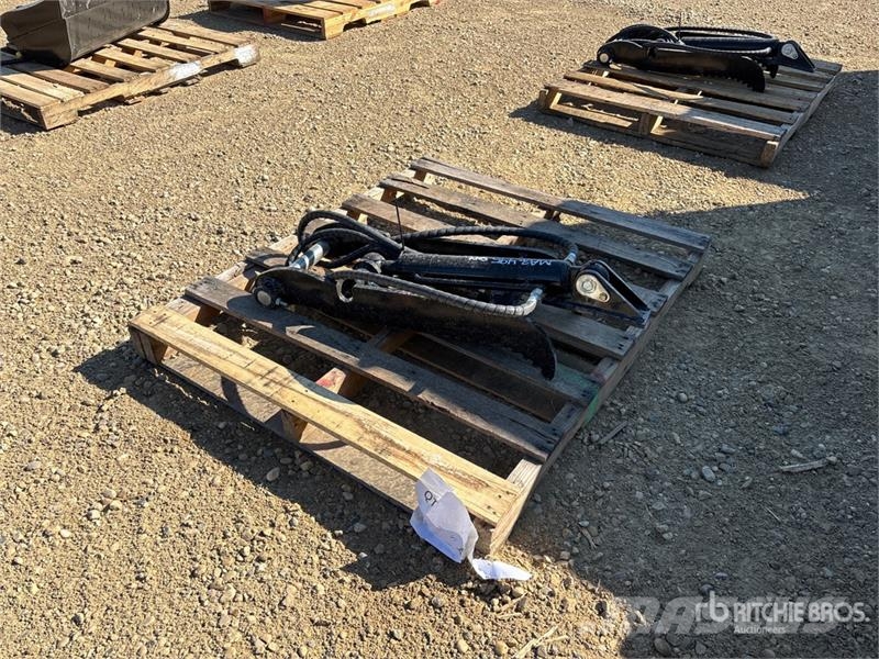  GIYI GY-XJ3T 30 in Hydraulic Excavator Thumb (Unus Kanalak