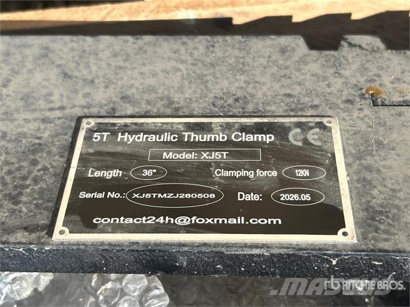 GIYI GY-XJ5T 10 in Hydraulic Excavator Thumb (Unus Godet