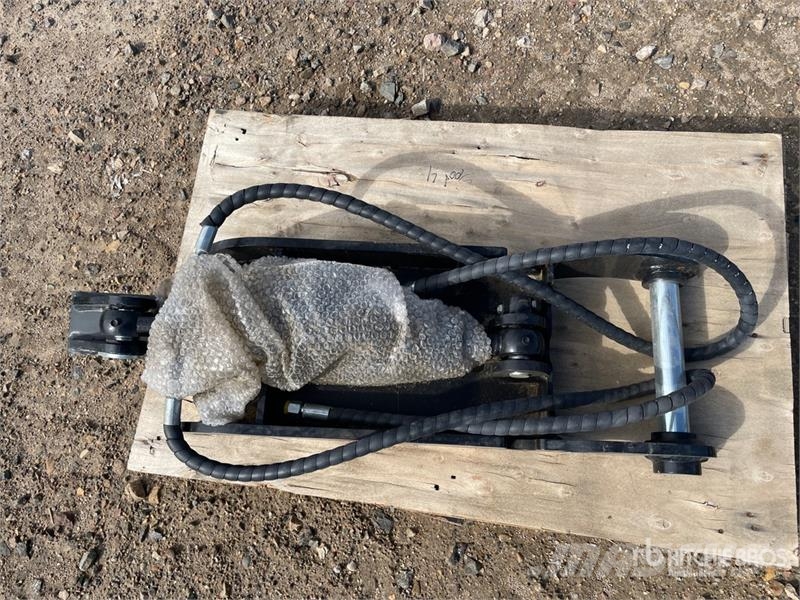 GIYI GY-XJ5T CAT Hydraulic Excavator Thumb (Unused 挖斗