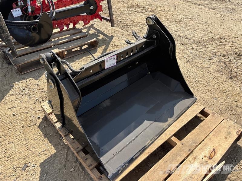 GIYI GY-XKH39 39 in Multi-Purpose Mini Skid Steer Godet