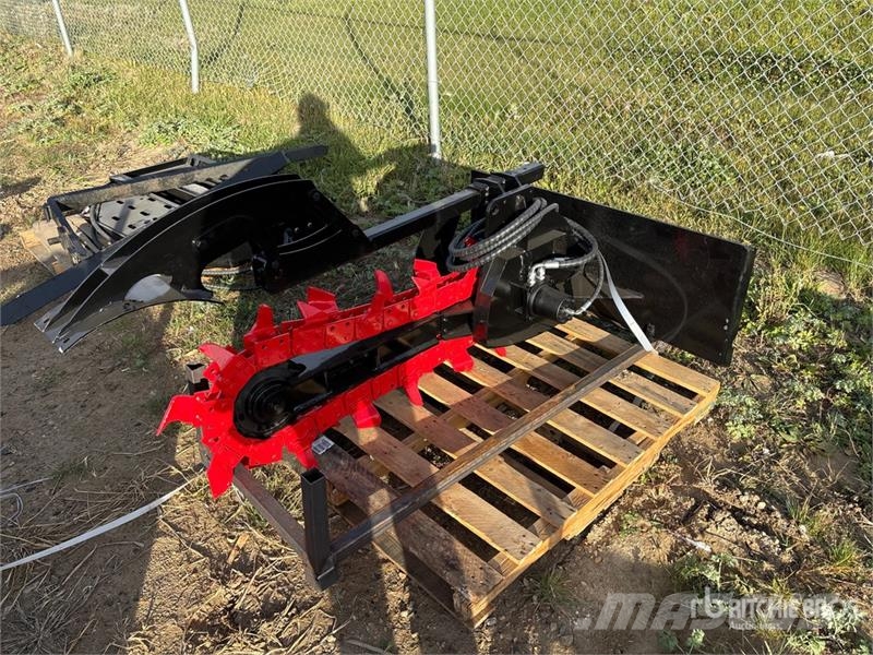 GIYI GY-Y D380 38 in Skid Steer Trencher (Unused) Valetadeiras