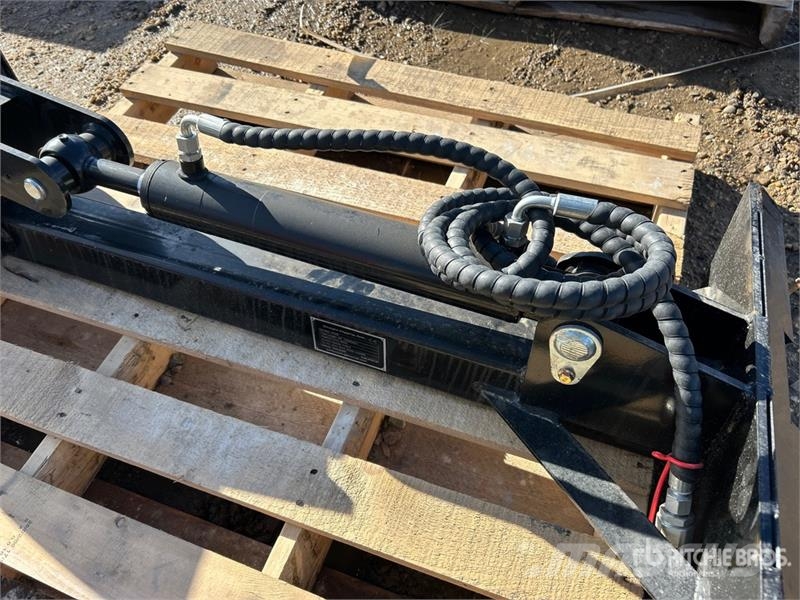 GIYI GY-ZWB 59 in Mini Skid Steer Backhoe (Unused) Tieflöffel
