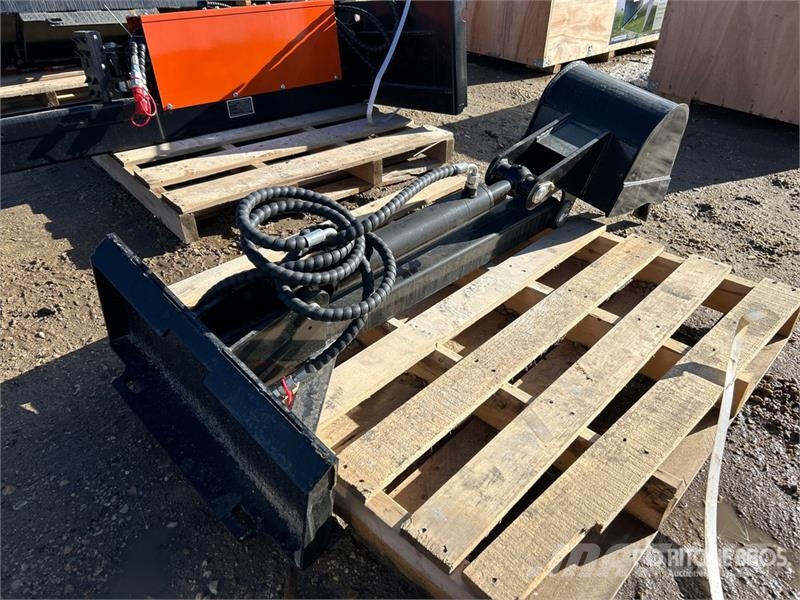 GIYI GY-ZWB 59 in Mini Skid Steer Backhoe (Unused) Tieflöffel