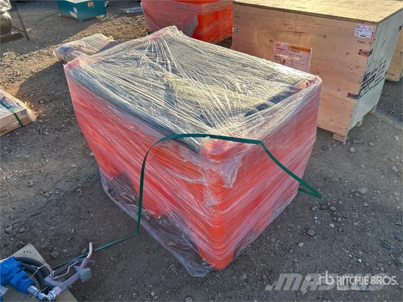  GLDP480 116 gal Portable Poly Fuel Tank (Unused) Fuel and additive tanks
