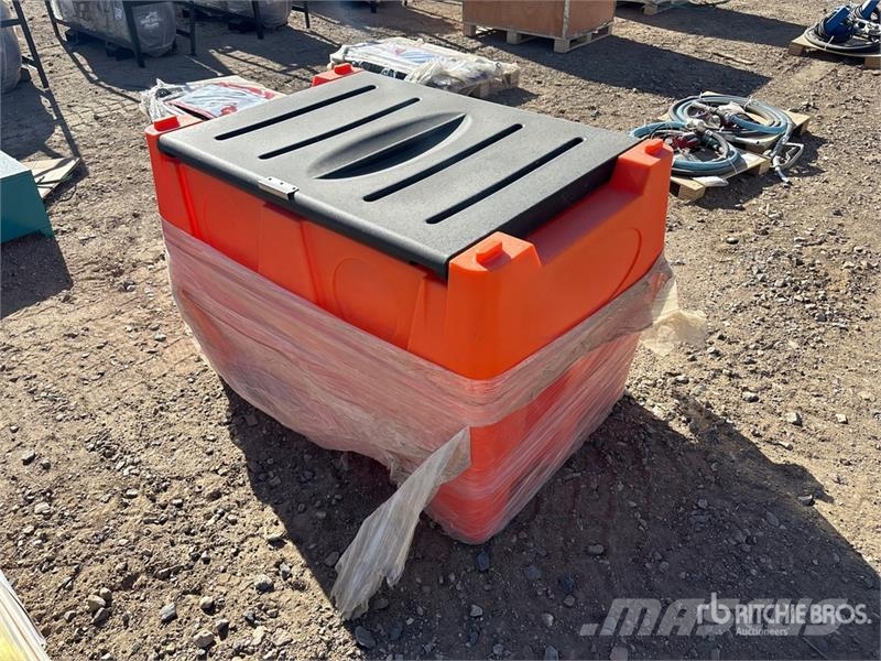 GLDP480 116 gal Portable Poly Fuel Tank (Unused) Fuel and additive tanks
