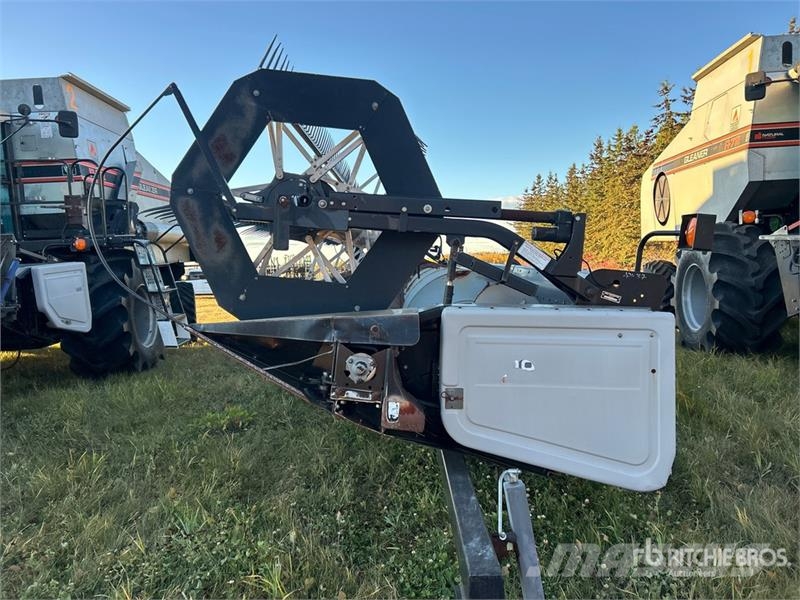 Gleaner 330 30 ft Rigid Combine Header Κεφαλές θεριζοαλωνιστικών μηχανών