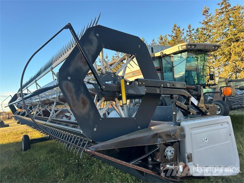 Gleaner 330 30 ft Rigid Combine Header Κεφαλές θεριζοαλωνιστικών μηχανών