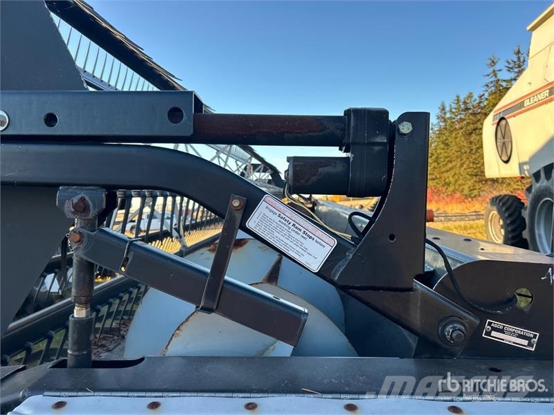 Gleaner 330 30 ft Rigid Combine Header Κεφαλές θεριζοαλωνιστικών μηχανών