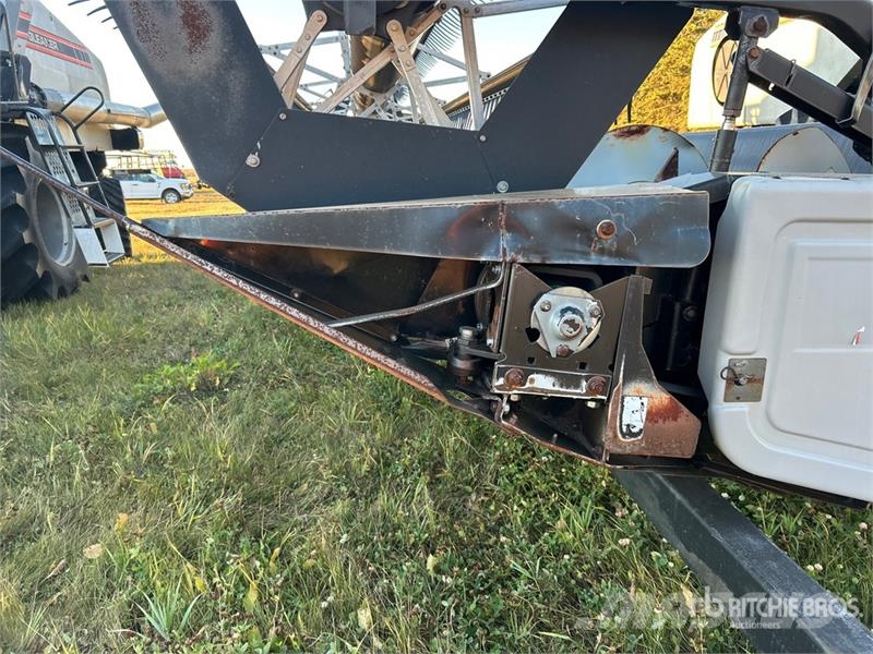 Gleaner 330 30 ft Rigid Combine Header Κεφαλές θεριζοαλωνιστικών μηχανών