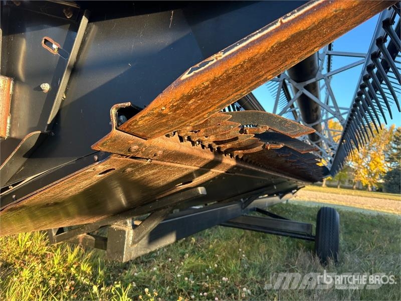 Gleaner 330 30 ft Rigid Combine Header Κεφαλές θεριζοαλωνιστικών μηχανών