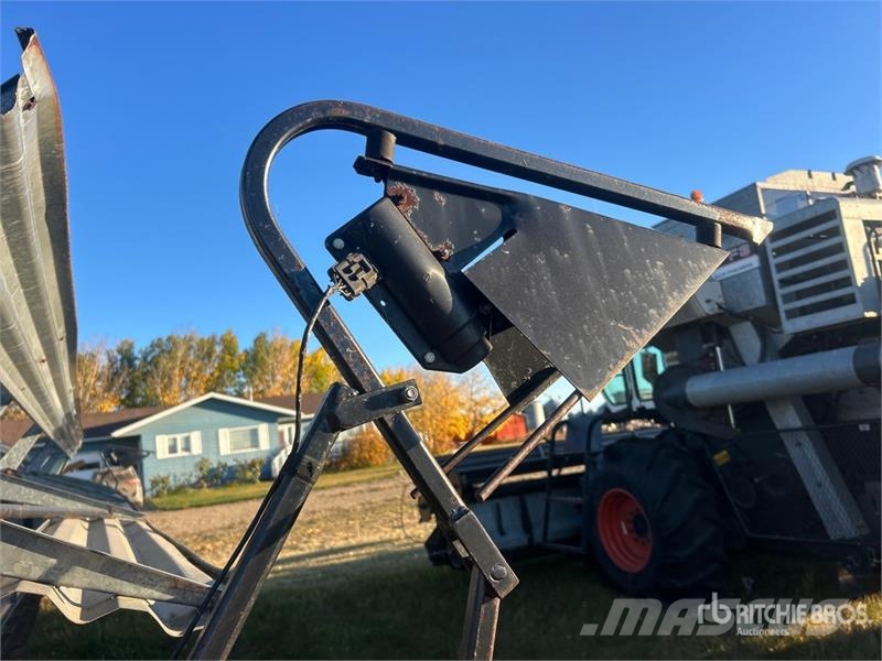Gleaner 700 30 ft Combine Header Κεφαλές θεριζοαλωνιστικών μηχανών