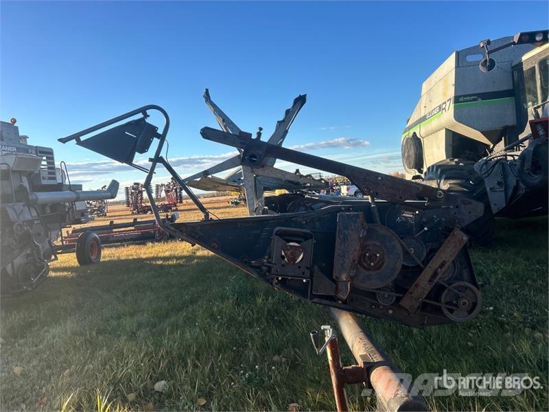 Gleaner 700 30 ft Rigid Combine Header Glave hederi za kombajne
