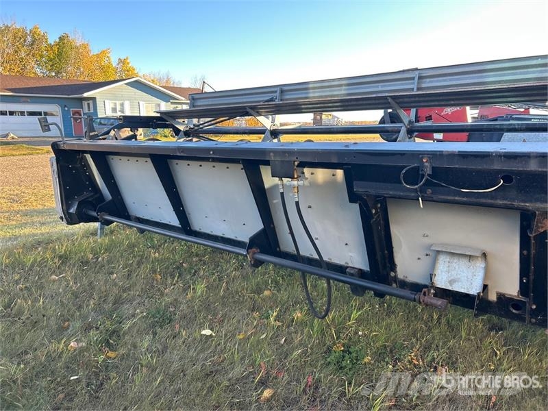 Gleaner 700 30 ft Rigid Combine Header Κεφαλές θεριζοαλωνιστικών μηχανών