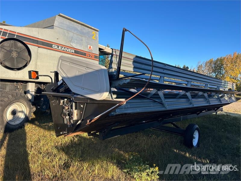 Gleaner 700 30 ft Rigid Combine Header Κεφαλές θεριζοαλωνιστικών μηχανών