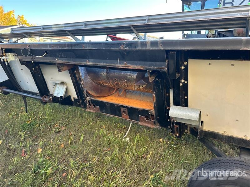 Gleaner 700 30 ft Rigid Combine Header Κεφαλές θεριζοαλωνιστικών μηχανών