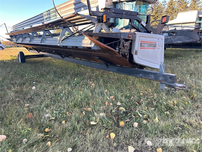 Gleaner 700 30 ft Rigid Combine Header Κεφαλές θεριζοαλωνιστικών μηχανών