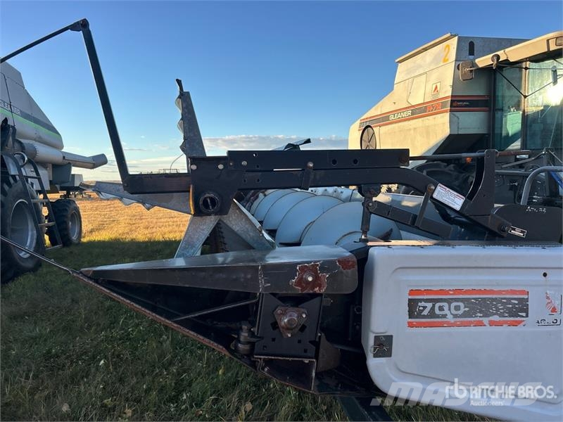 Gleaner 700 30 ft Rigid Combine Header Κεφαλές θεριζοαλωνιστικών μηχανών