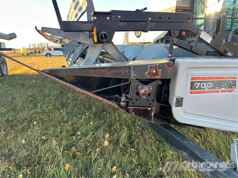 Gleaner 700 30 ft Rigid Combine Header Κεφαλές θεριζοαλωνιστικών μηχανών