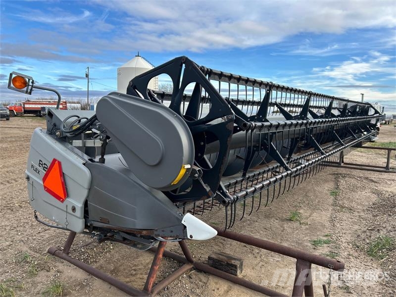 Gleaner 8200 35 ft Flex Combine Header Glave hederi za kombajne