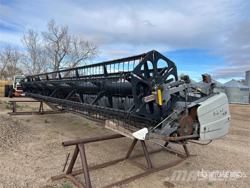 Gleaner 8200 35 ft Flex Combine Header Glave hederi za kombajne