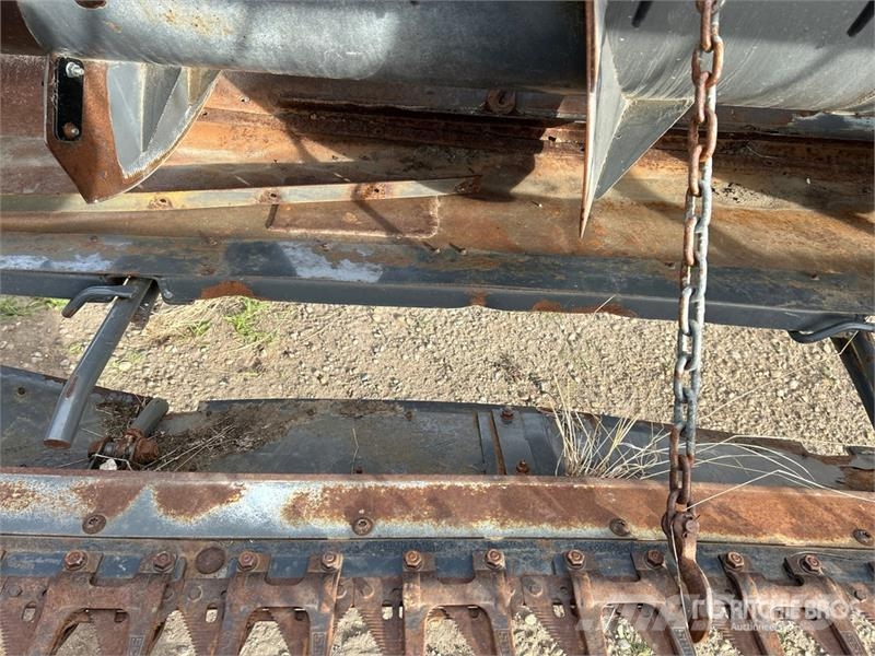 Gleaner 8200 35 ft Flex Combine Header Glave hederi za kombajne