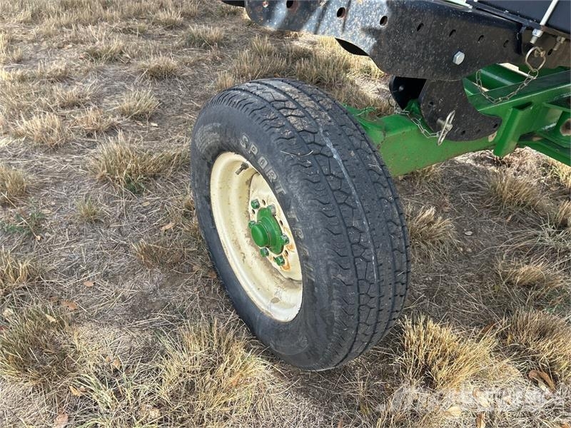 Gleaner 8200 35 ft Flex Combine Header Combine harvester heads