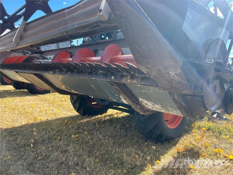 Gleaner A Combine Harvester Kombajni