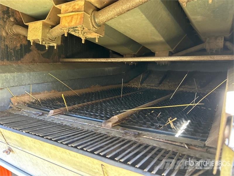 Gleaner Baldwin Combine Harvester Combine de secerat