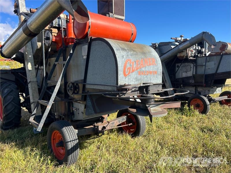Gleaner Baldwin Combine Harvester Combine de secerat