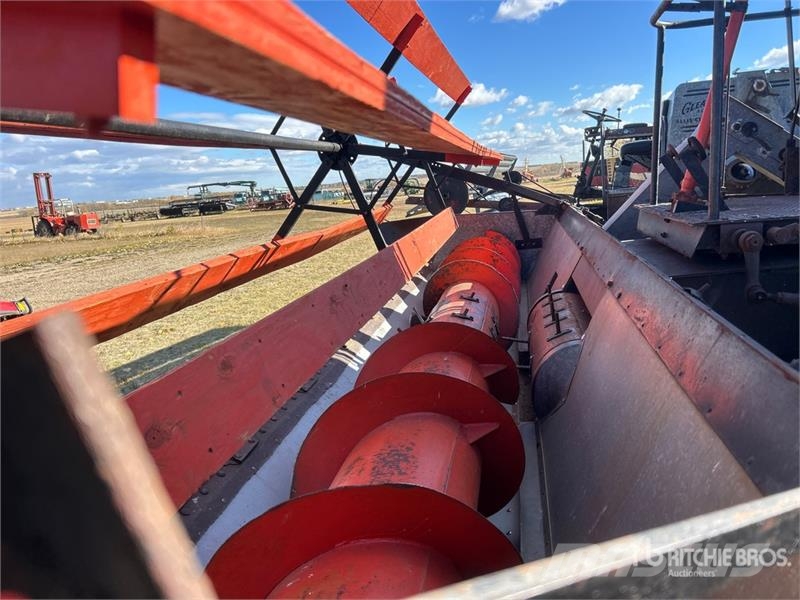Gleaner Baldwin Combine Harvester Combine de secerat