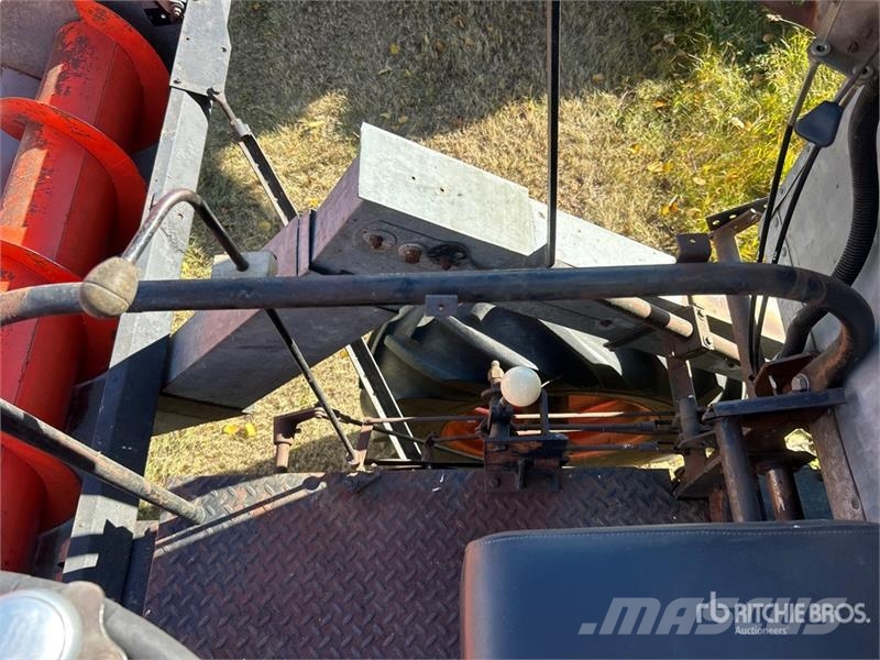 Gleaner Baldwin Combine Harvester Combine de secerat
