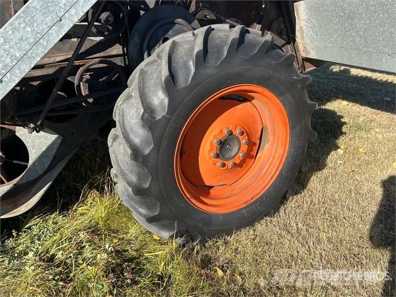 Gleaner E Combine Harvester Combine de secerat