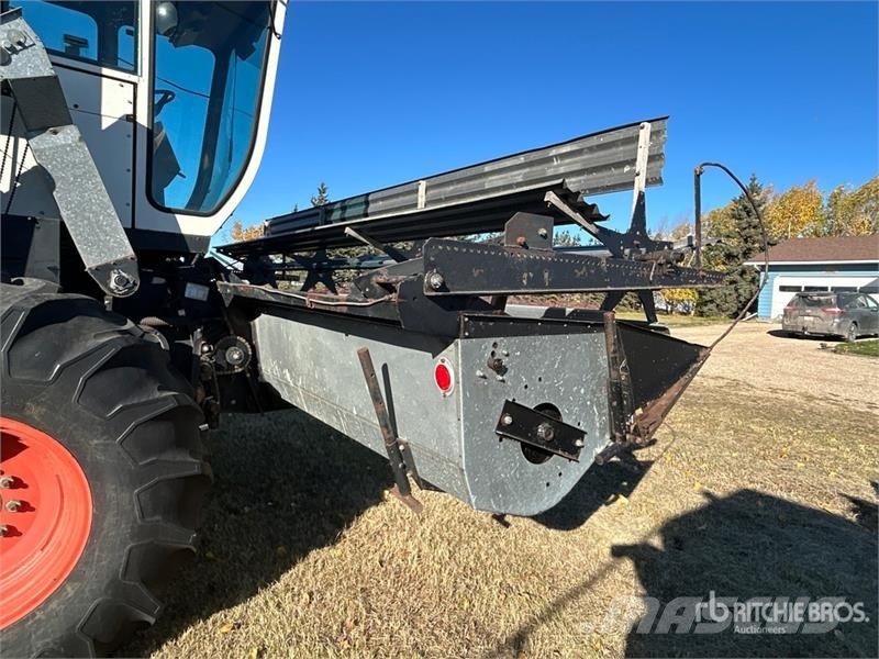 Gleaner F3 Combine Harvester Kombajni