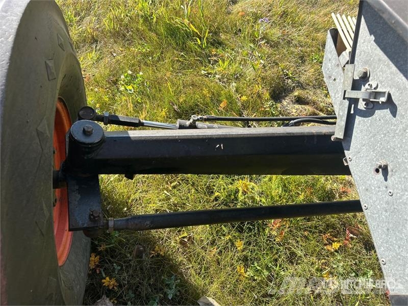 Gleaner F3 Combine Harvester Kombajni