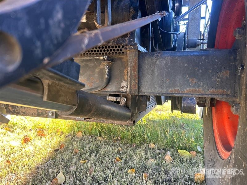 Gleaner F3 Combine Harvester Kombajni