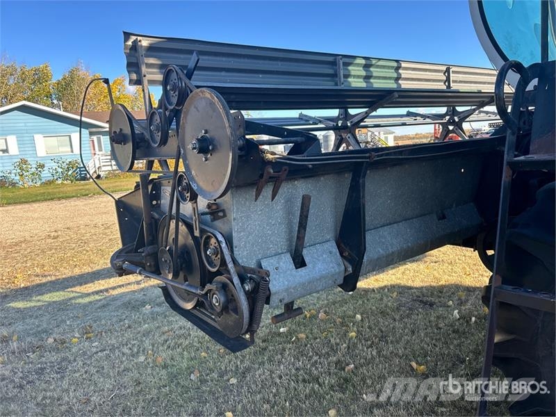 Gleaner F3 Combine Harvester Kombajni