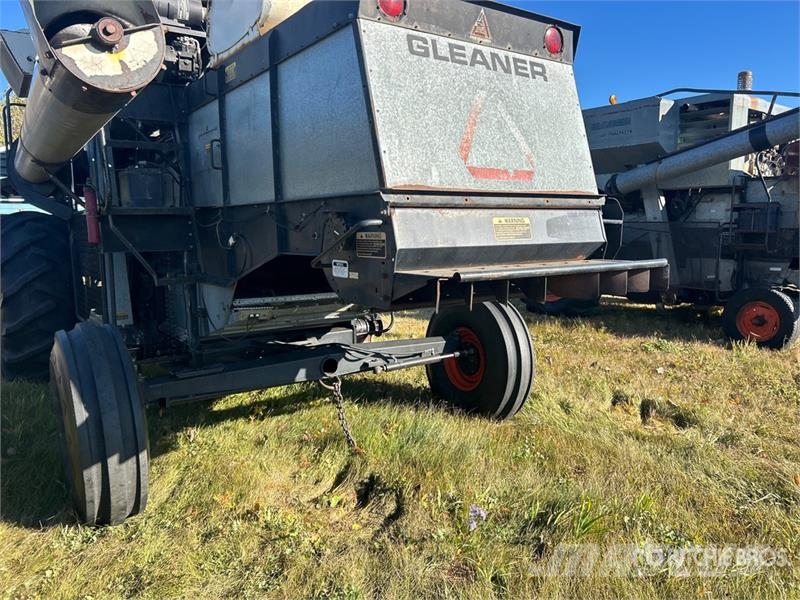 Gleaner F3 Combine Harvester Kombajni
