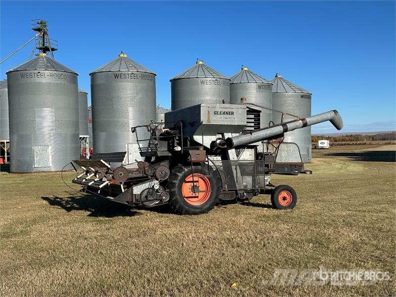 Gleaner G Combine Harvester Combine de secerat