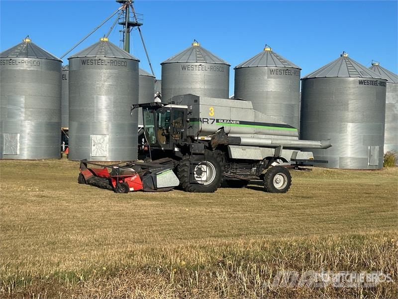 Gleaner R7 Combine Harvester Mietitrebbiatrici