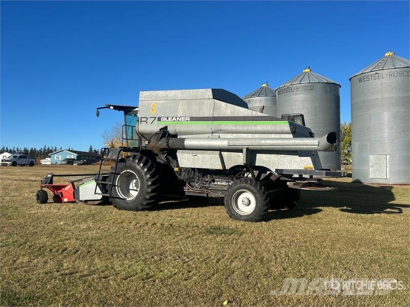 Gleaner R7 Combine Harvester Mietitrebbiatrici