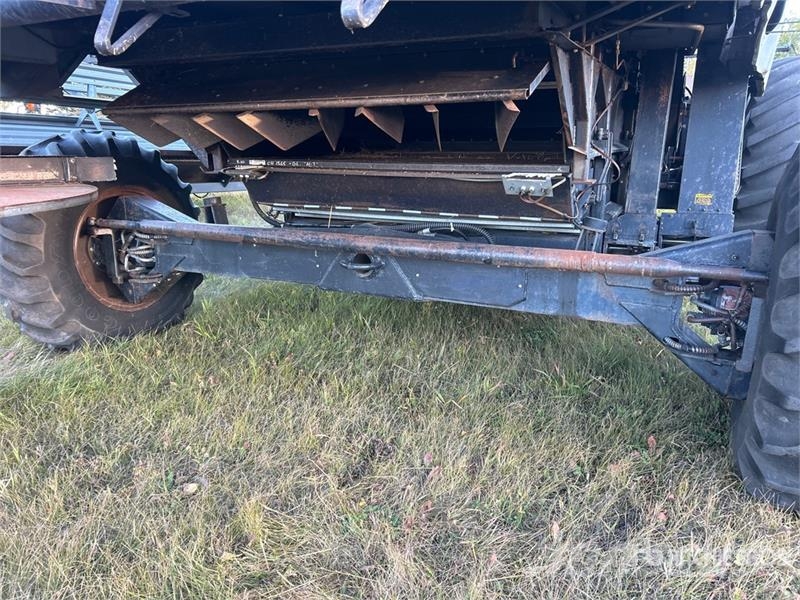 Gleaner R7 Combine Harvester Mietitrebbiatrici