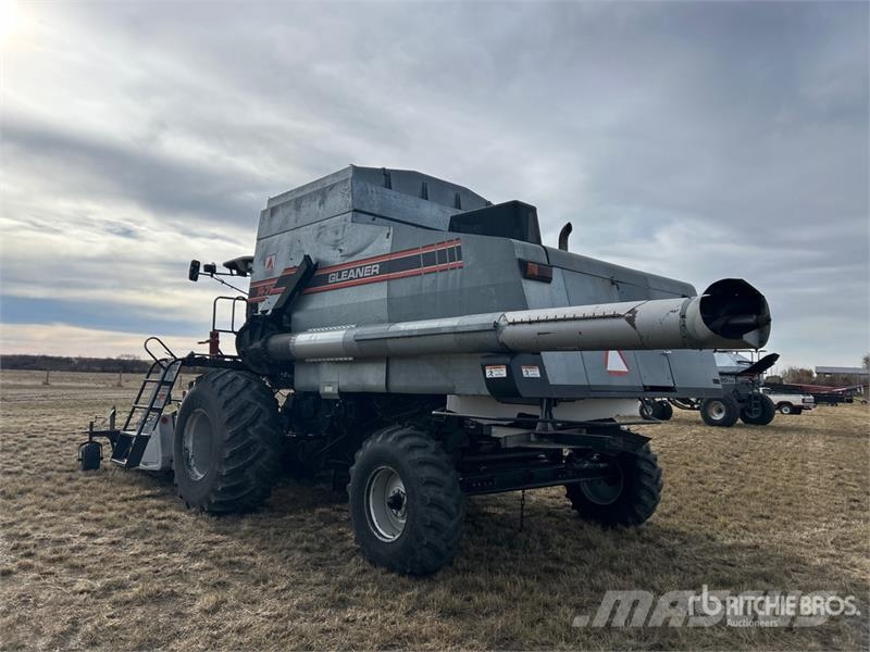 Gleaner R72 حصادات